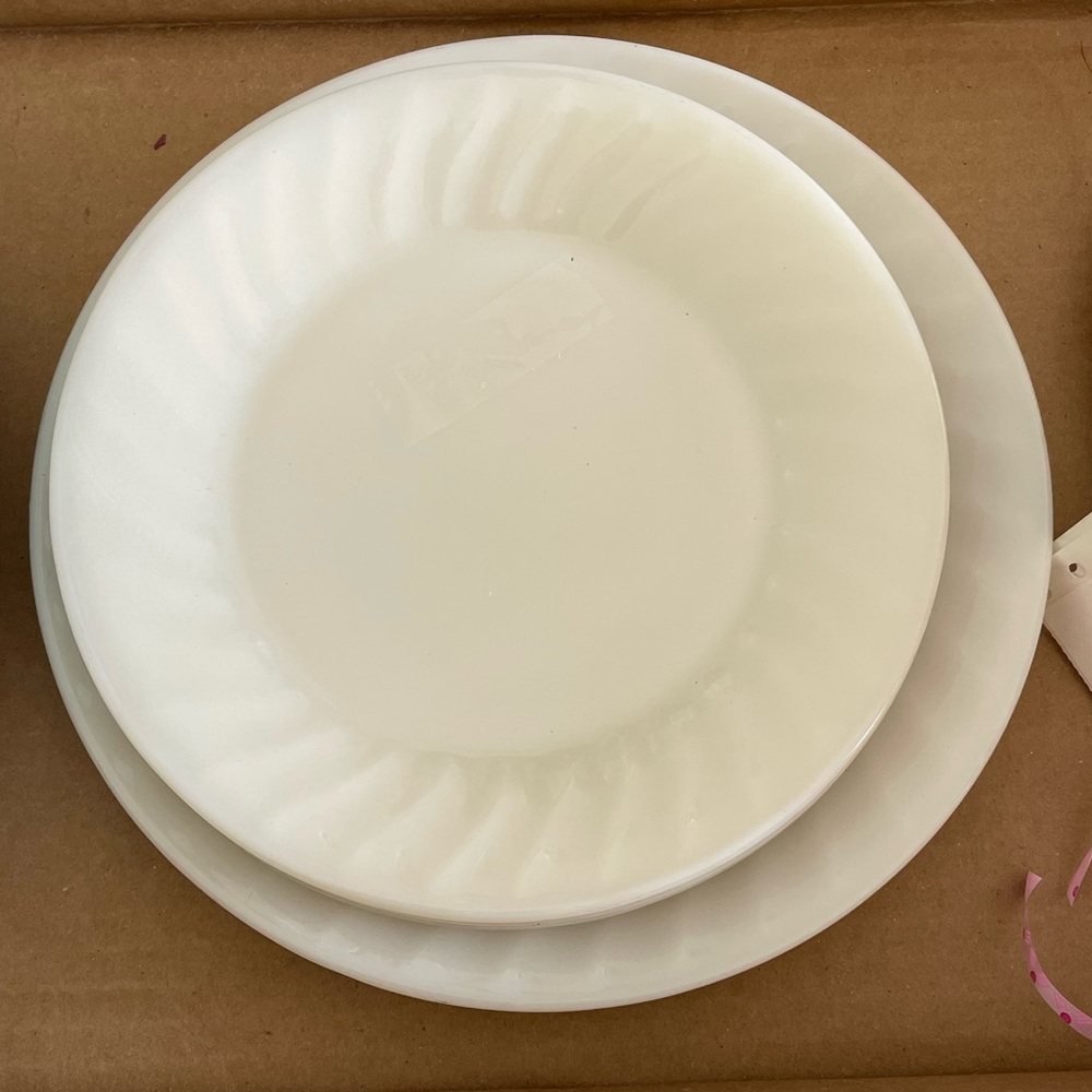 Antique Fire-King milk glass swirl plate set of 4. EUC!